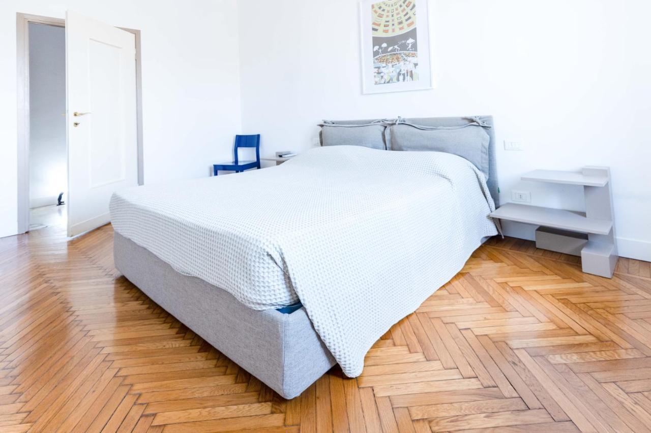 Appartement Milan Flat 5 Min From Duomo With Park For Small Cars Extérieur photo